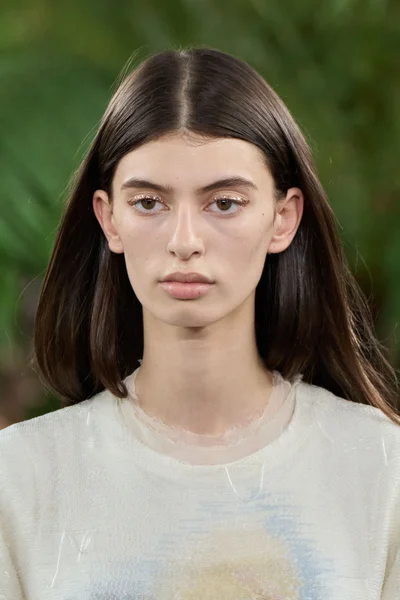Look 106